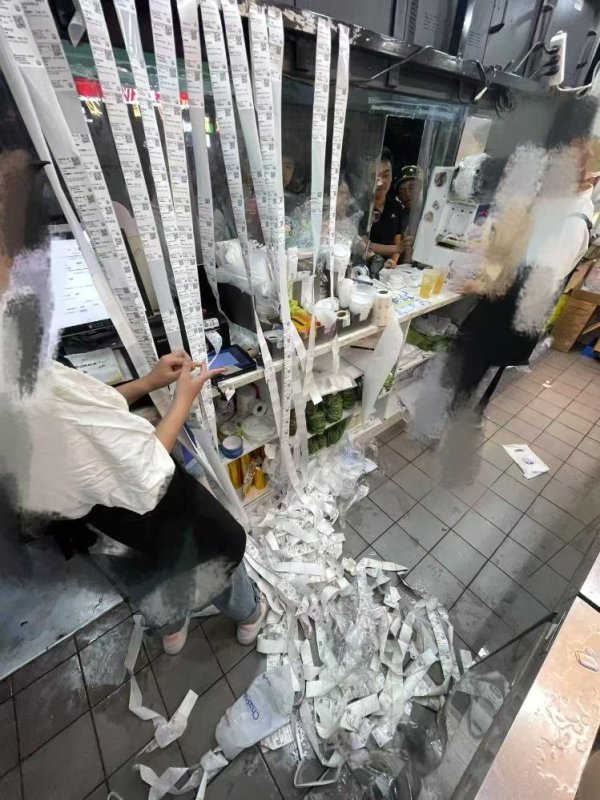 启点优配 “外卖大战”持续升温：济南一饮品店单日接了1077单，员工直呼“受不了”